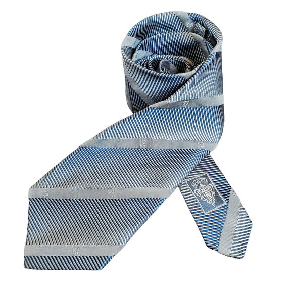 Gucci Men's Silk Diagonal Striped G Logo Monogram Crest Neck Tie Blue Old Money - Picture 1 of 9
